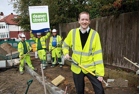 Councillor Pete Robbins launches the council’s Cleaner Streets campaign