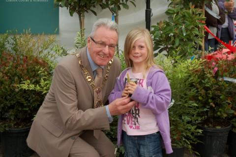 Woodcote Green garden centre holds horticultural and cookery show