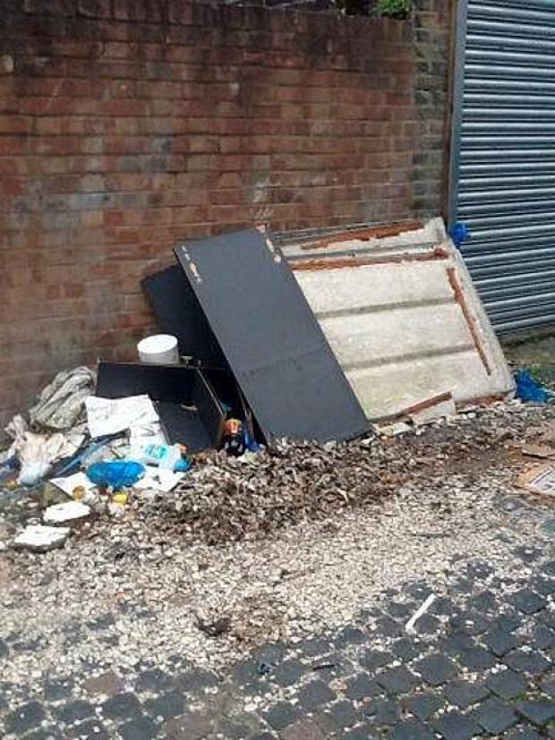 Asbestos dumped in Gleneldon Mews