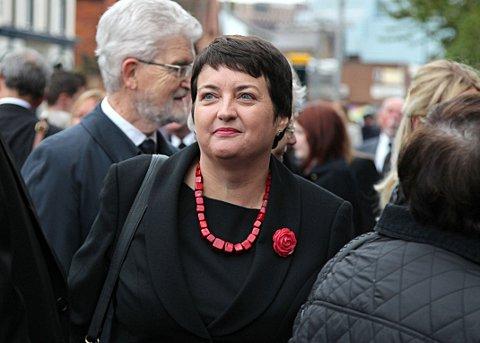 Val Shawcross