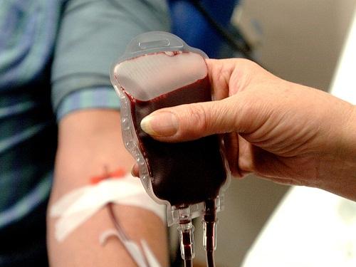 Universal blood stocks plunge after norovirus outbreak