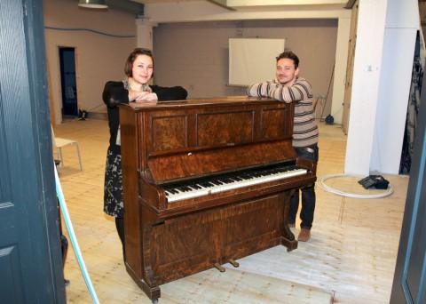 Saif Bonar with arts & events co-ordinator Alice Cretney