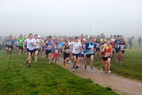 And they’re off: Runners set off at the start of the annnual Tadworth Ten at Epsom Racecourse         SP72881
