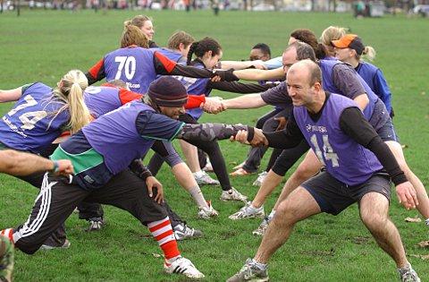 Hundreds take part in gruelling armed forces fitness session on Clapham Common