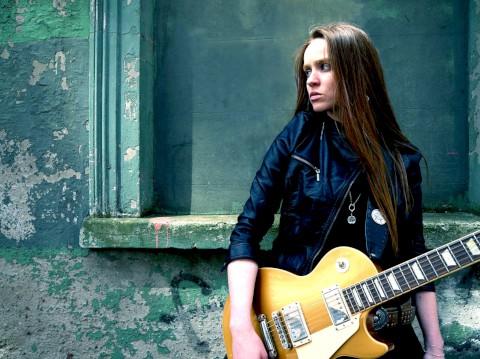 Singing: Grainne Duffy
