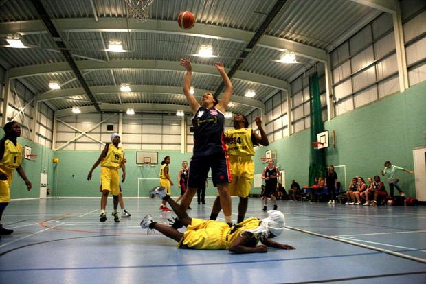 Streatham Guardian: Action: Surrey Steelers (blue) head to the hoop in their win over London Greenhouse Pioneers Streatham Guardian: Action: Surrey Steelers (blue) head to the hoop in their win over London Greenhouse Pioneers