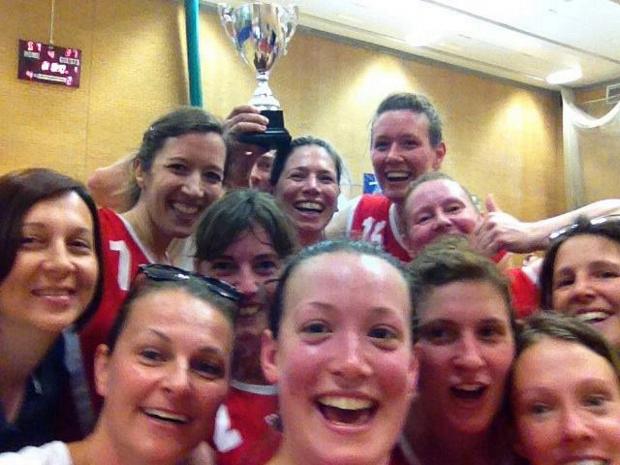 Streatham Guardian: Winners: Acers celebrate with the obligatory selfie shot Streatham Guardian: Winners: Acers celebrate with the obligatory selfie shot