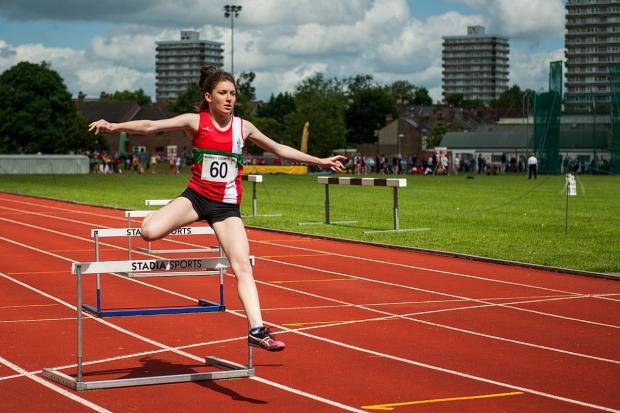 Streatham Guardian: Effort: Amelia Gummer of Sutton & District AC SP85168 Streatham Guardian: Effort: Amelia Gummer of Sutton & District AC SP85168